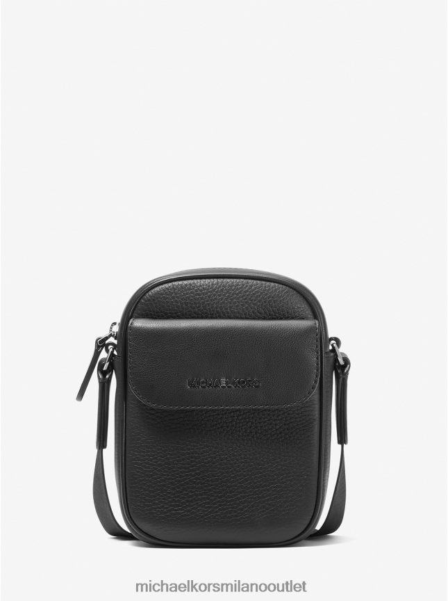 Michael Kors borsa a tracolla per smartphone in pelle martellata Hudson uomini nero P06L0L3187 Accessori