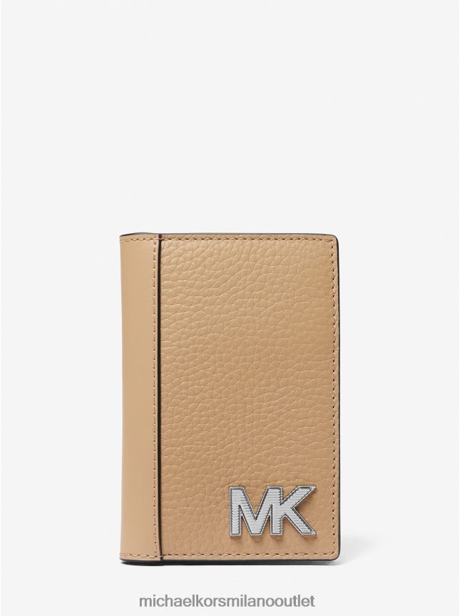 Michael Kors porta carte di credito in pelle martellata Hudson uomini cammello P06L0L3246 Accessori